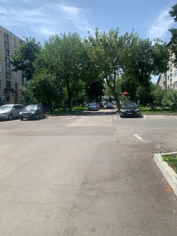 Apartament In Complex Rezidential Ramnicu Valcea Exterior photo